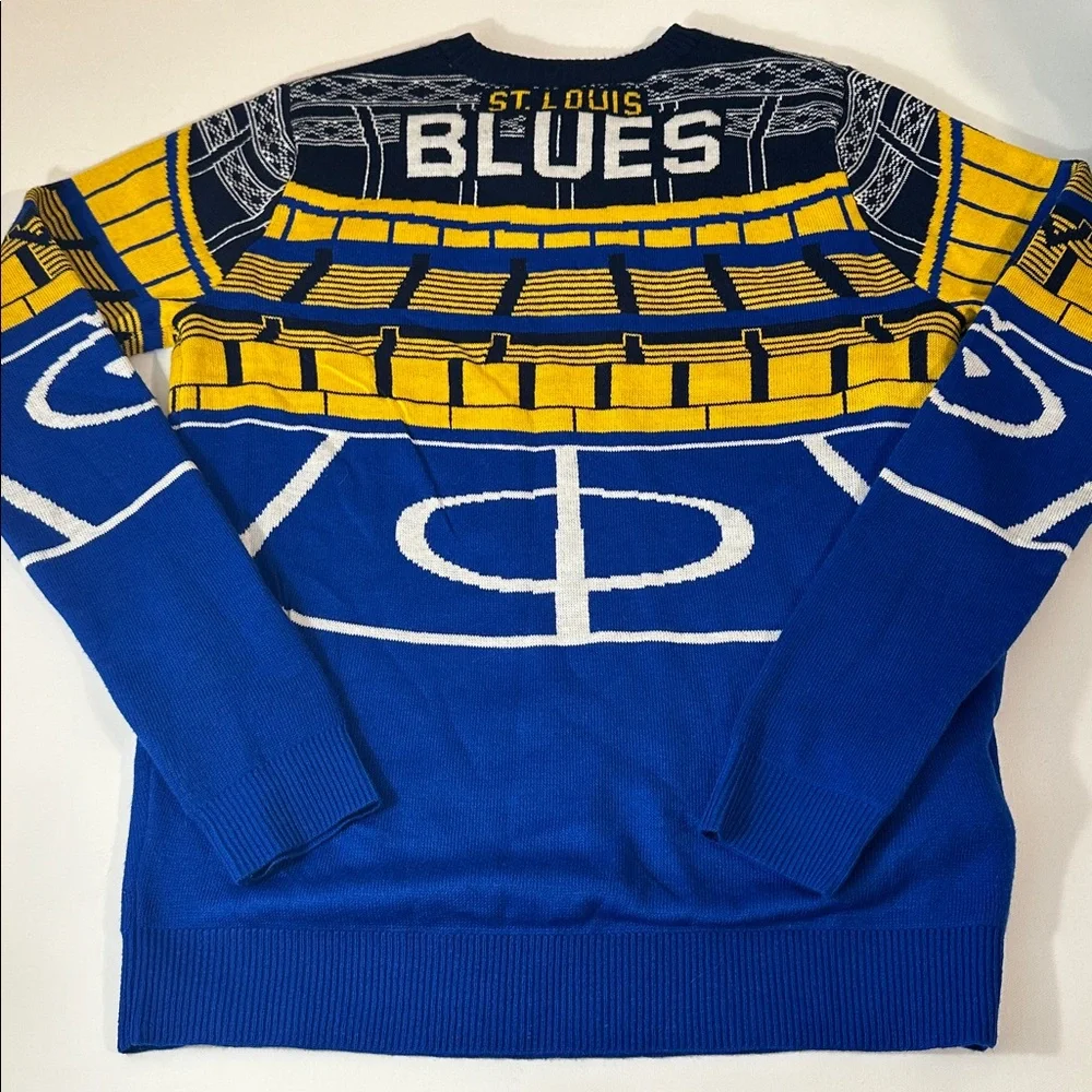 RARE!!! NHL ST. LOUIS BLUES AUTHENTIC HOLIDAY LIGHT UP SWEATER